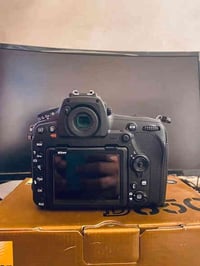 متاح نيكونd850 الاحترافيه للبيع اصور بس بشاشه صور وفيديو انتبه على كلا...