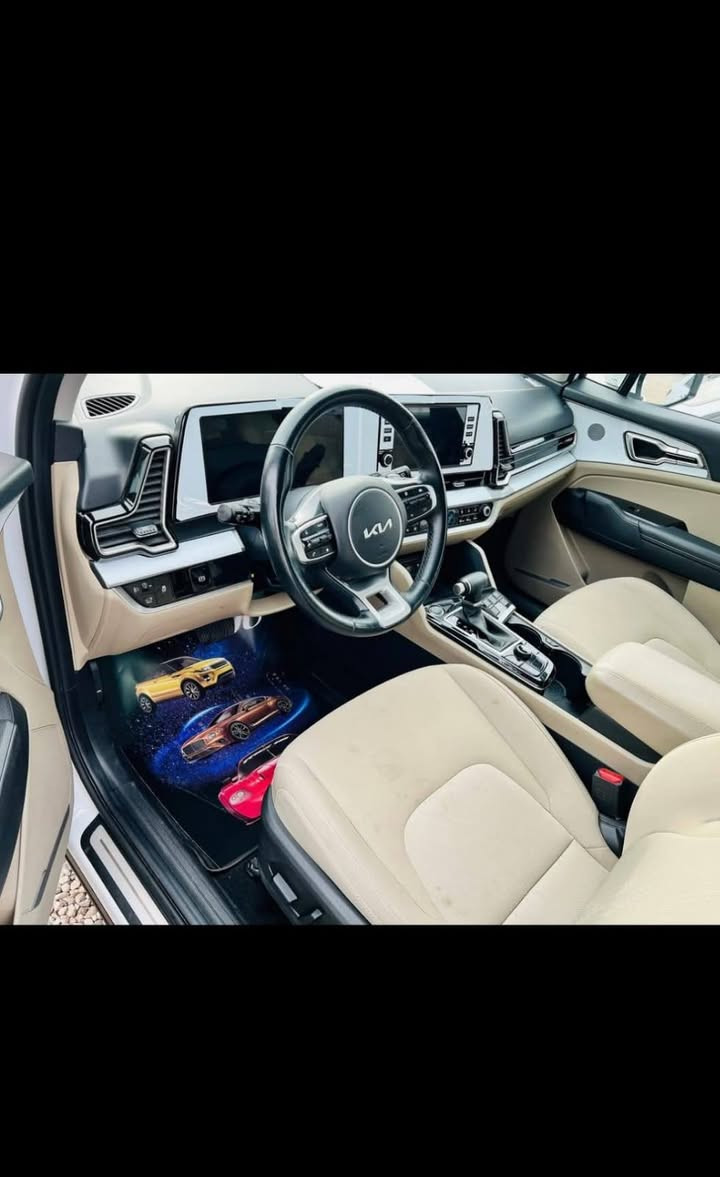 عندي سبورتج للبيع٢٠٢٤ فول عدا البانوراما مكفوله رقم بغداد ماشيه ٢٩ صندوك كهرباء وكشنات ٢كهرباء السعر 212وبيهه مجال للاستفسار الاتصال على الرقم *********** او الرقم***********
