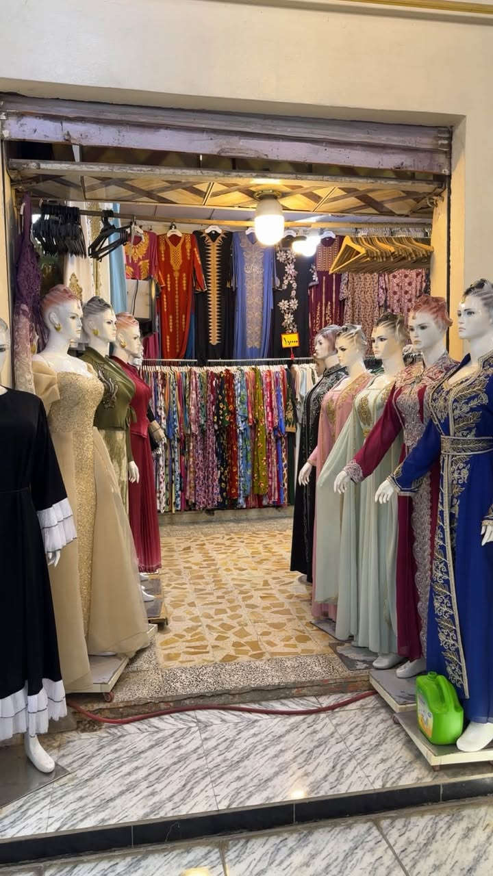 السلام عليكم
محل معروض للبيع
مع البضاعه والملكانات
العنوان /الرمادي شارع الاورزدي وسط شارع الاورزدي 
مقابيل اقمشه بشير الكبيسي داخل القصيرية
للتواصل***********
