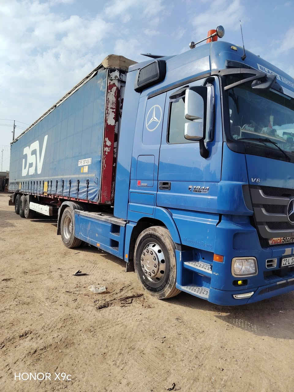 السلام عليكم
اكتروز للبيع موديل 2011 فول فول مواصفات كامرة حساس رتايدر ليزريات بالسقف تخم ويل كروم فقط الراس تخم تاير جديد راس وعربانة مكينة 44  كفالة شرط الفحص المكان ميسان
للاستفسار اكثر *********** اسيا
*********** أثير
