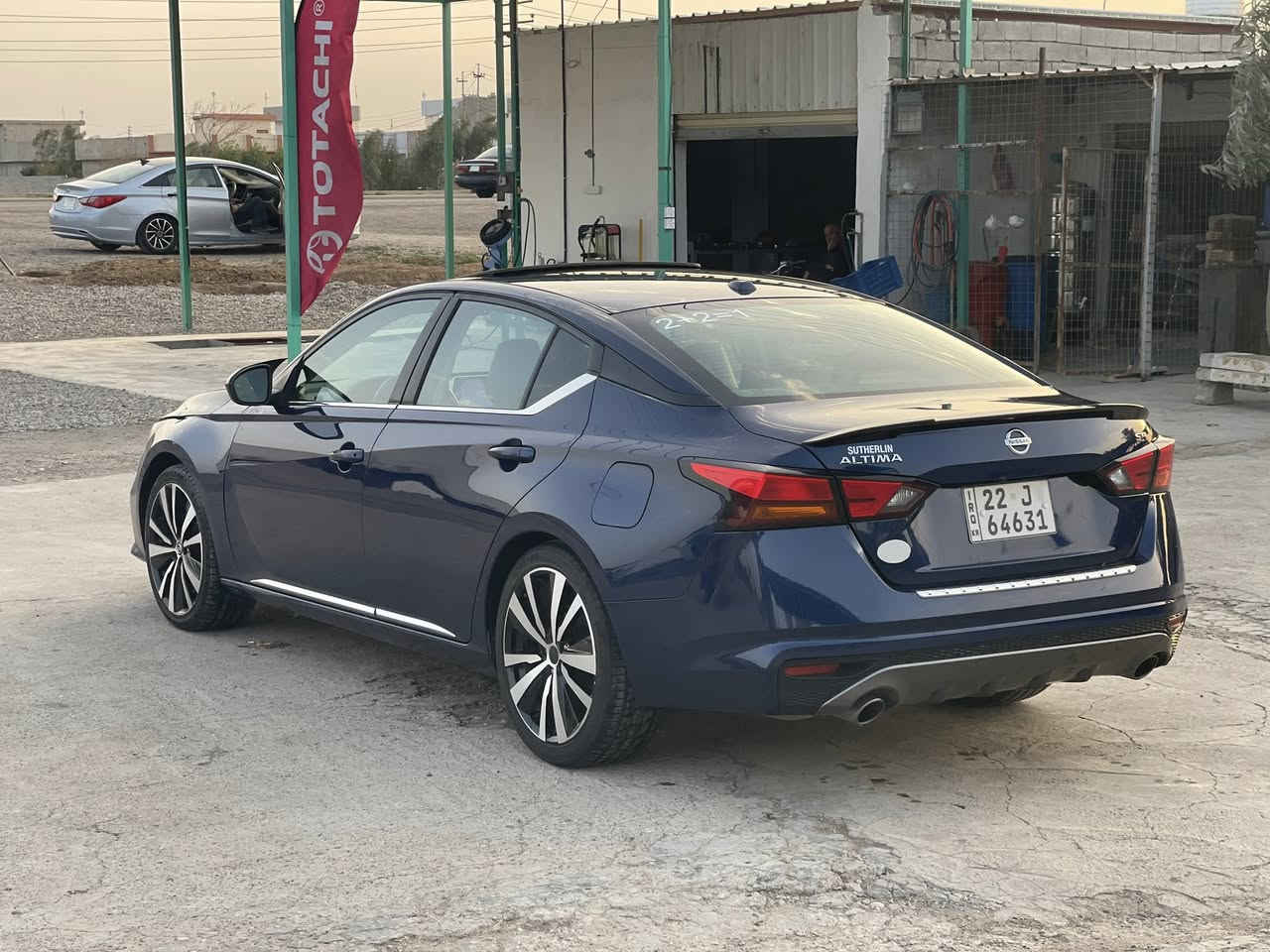 نيسان التيما 2019 
SR+
سياره فول مواصفات سلايد وتدفئة كشنات اشاير بل مري كشنات جلد وكهرباء السياره فول رادارات امامي وخلفي وجانبي ويل 19 تخم تاير جديد قطعه وحده صبغ جامرلغ السايق السياره جديد سعره 140 وبيه مجال صور الحادث بلمنشور 
 ***********
