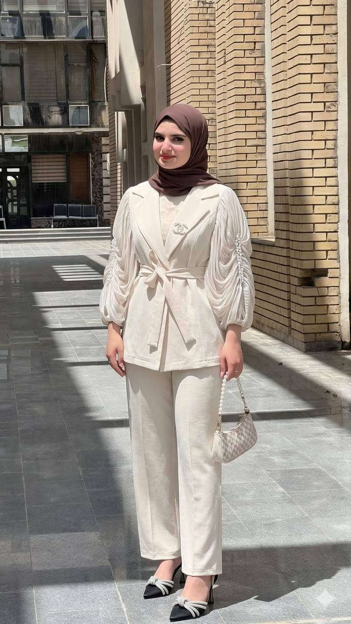 الازياء هي شيء مؤثر في عالم الموضة،♥️
تتميز بأسلوبها الفريد والجريء.
(عليه توكلت وعليه يتوكل المتوكلون

🌸 طقم  قطعتين مطعم   كولتي عالي🌸

السعر ⚡️ 28

القياسات- 38 40 _42-44-46-48


**إذا كنت صاحب هذا الإعلان وتريد حذفه لأي سبب، رجاءا أرسل رسالة إلى الدعم الفني**