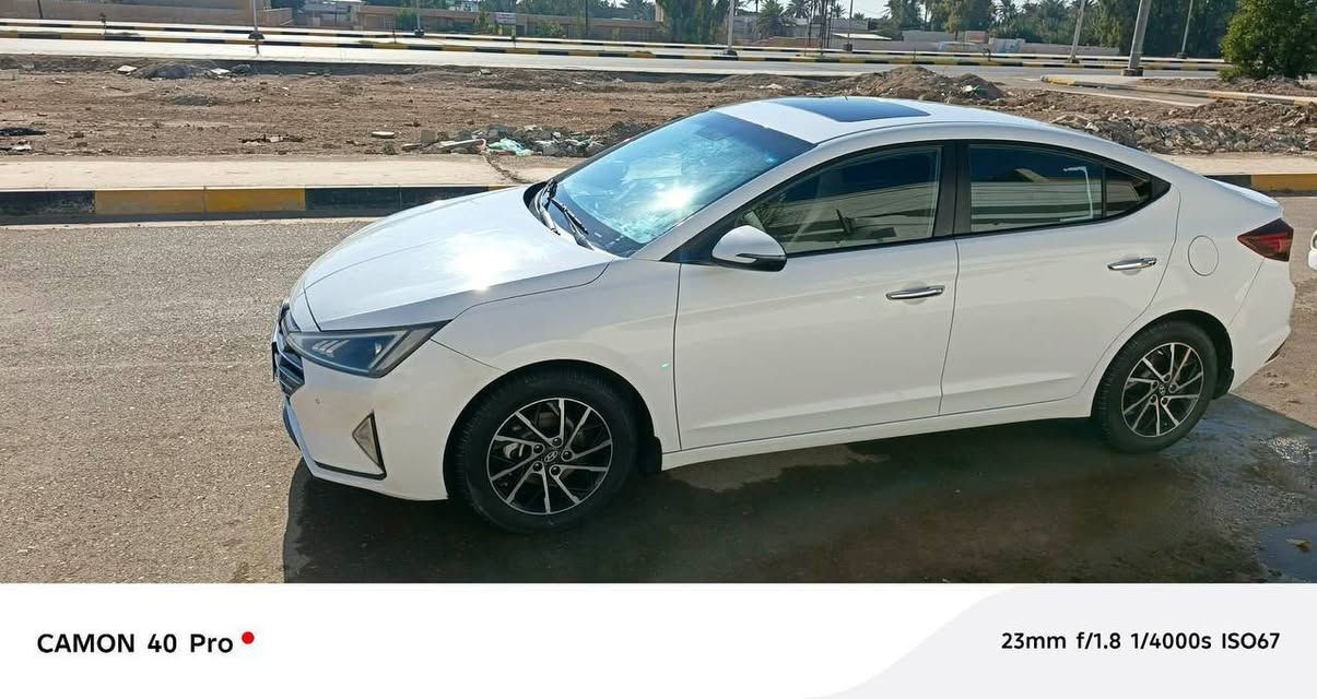 سلام عليكم
متاح النترا 2020 خليجي كفالة عامه 
عدا بارد صغير بخشم الچاملغ 
سيارة جاهزة على الاخير 
فول عدا البصمه
لايت زينون
رقمها اربيل بأسمنا سنوية 2030
جاهزة وكالة او تحويل
سعرها 162 وبيها مجال حگ الجية
مكانها واسط/العزيزية
ه‍::***********
