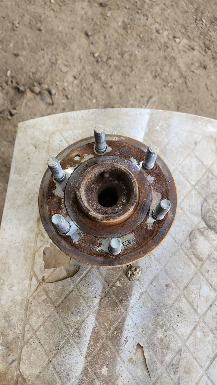 بوربرن / هب كامل / مالتفصيخ نظيف للرام شكل الجديد 
مكاني بغداد/ ديالى  
*********** / واتساب 
سعر ٩٠،٠٠٠ الف
