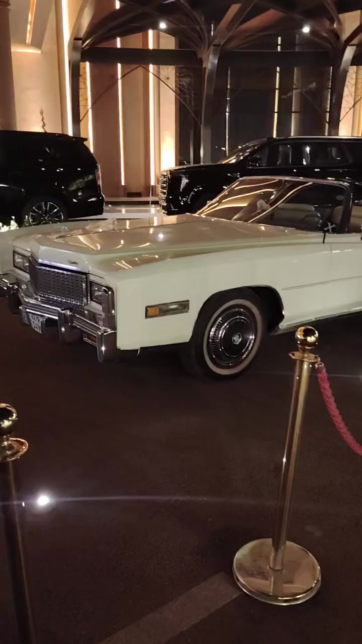 سلام عليكم كاديلاك الدرادو موديل ١٩٧٦ كله على البلاد ماشيه ٥٦ الف رقم اربيل باسمي اصولي في بغداد للاتصال ***********
