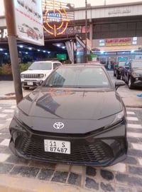 ورحمه الله وبركاته اخواني كامري الفين 2025 السياره داخل لونين  هايبرد ...