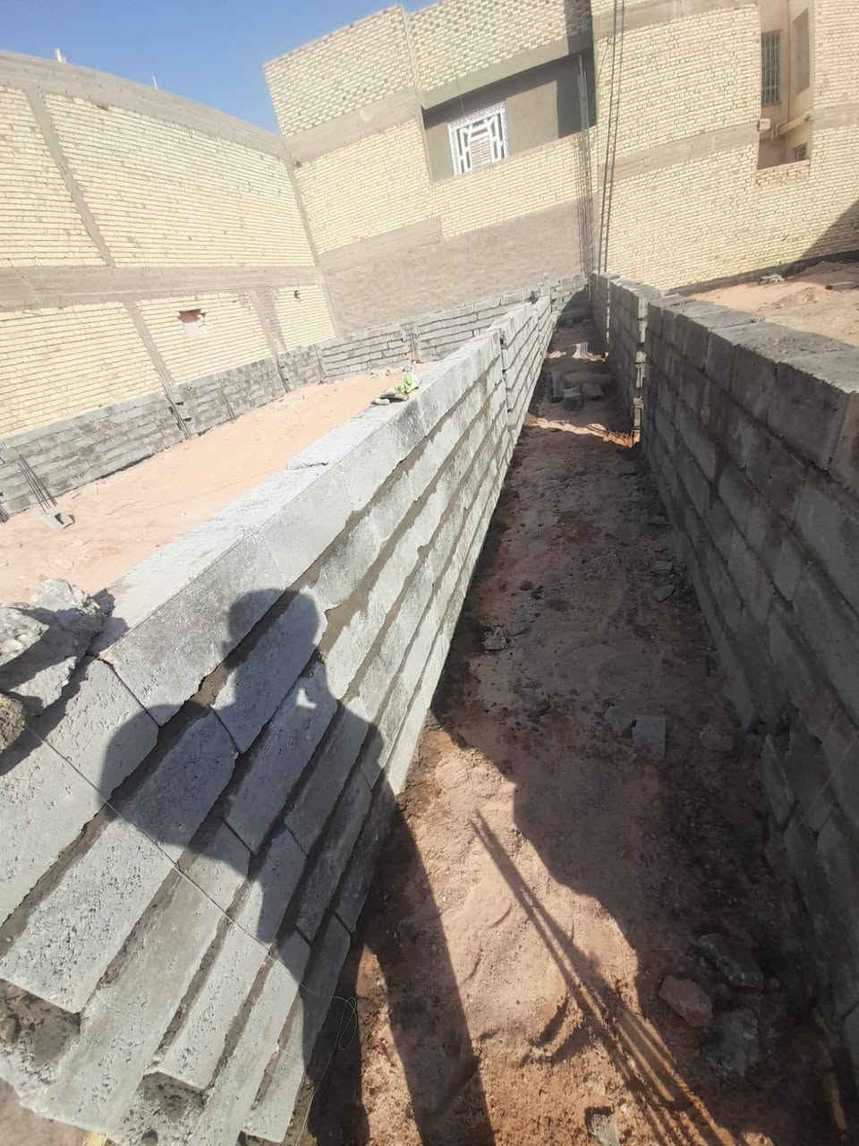 خلفه بناء لبخ تطبيك متفرغ حاليا***********
