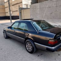 مرسيدس ٣٠٠ • ١٩٩٢ • رقم بغداد