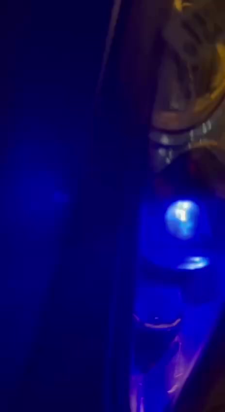 سلام عليكم دراجه منغولي حاويه صاله 20يوم من طلعت دراجه شلعه معدل فول دراجه متوازي  عليه سعره 850وبيه مجال


**إذا كنت صاحب هذا الإعلان وتريد حذفه لأي سبب، رجاءا أرسل رسالة إلى الدعم الفني**