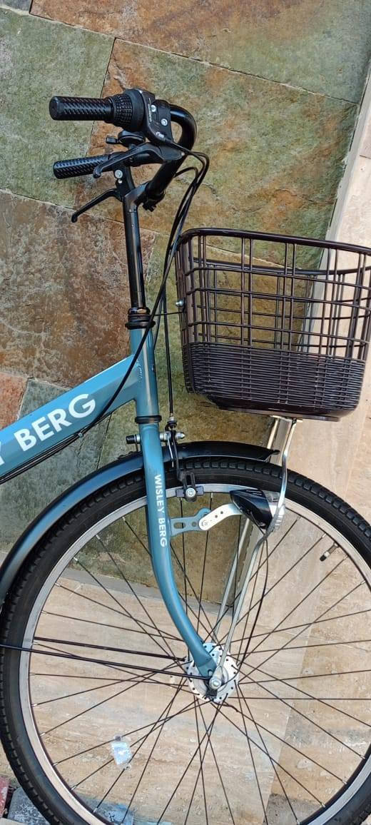 السلام عليكم ورحمة الله وبركاته
دراجة هوائية للبيع نوع بناتي
نظافة 95٪
حاوية أصلي
شرط الفحص والنظافة والضمان
كير وحساس كلاسك قطعة مميزة
الحجم 26
تناسب طول لحد 185 سم وما دون
تاير عريض كتان يتحمل الوزن
خفيفة جداً بالمشي
سرج  طبي أصلي
سلة أصلية
العنوان كربلاء طوريج
تتوفر خدمة توصيل لجميع محافظات العراق
للاستفسار أكثر خاص أو على الرقم
*********** اهلا وسهلا بكم 🌹
