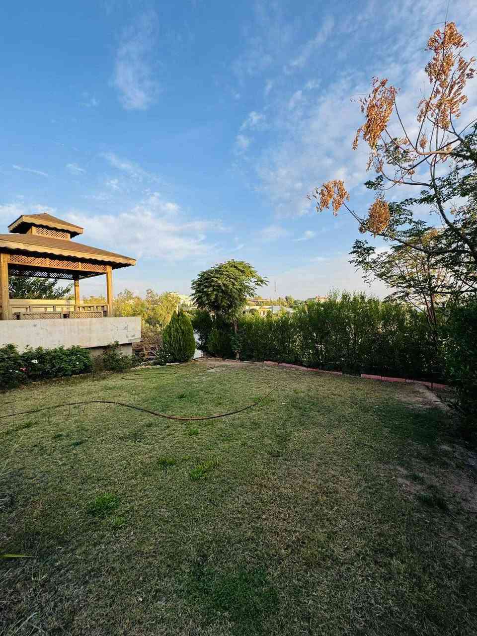 مةزرةعة بؤ فرؤشتن
شوين شيخ باز 
1500مةتر
بؤ زانيني نرخ ژةمارة 1 بنوسة 
***********
فايبةر واتسپاب
