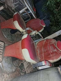 كراسي ٢ • قنفات ٢ • بدها غسل