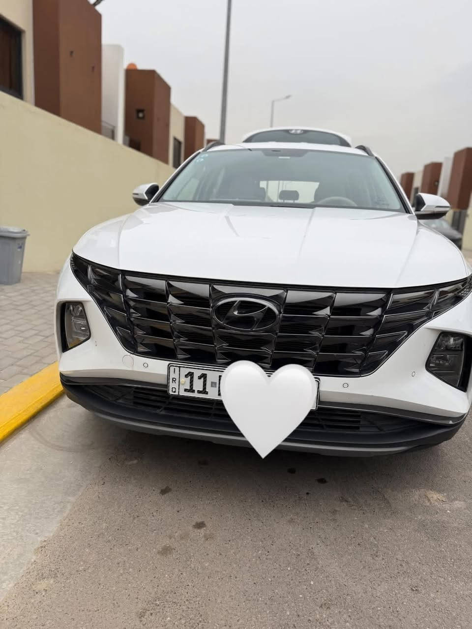 توسان موديل ٢٠٢٤ خليجي بيها رصعتين بارد كما موضح بالسونار
رقم بغداد تحويل مباشر

مواصفات فول 1/1 قماره حديد

__________

بصمه تشغيل وابواب 

تشغيل عن بعد 

كشنات كهرباء 

شاشه ابل كار بلي 

كامره خلفيه دواره 

حساسات امامي خلفي 

سايد بريك بصمه 

اوتو هولد 

درايف مود 

نزول منحدرات 

لايت دواره مع الستيرن 

تحكم ستيرن  

شاحن لاسلكي 

لد امامي خلفي 

ويل حجم 18

محرك 2000 دوش 

___________

مكان السياره بغداد 

السعر 225 وبيه مجال بسيط

***********
