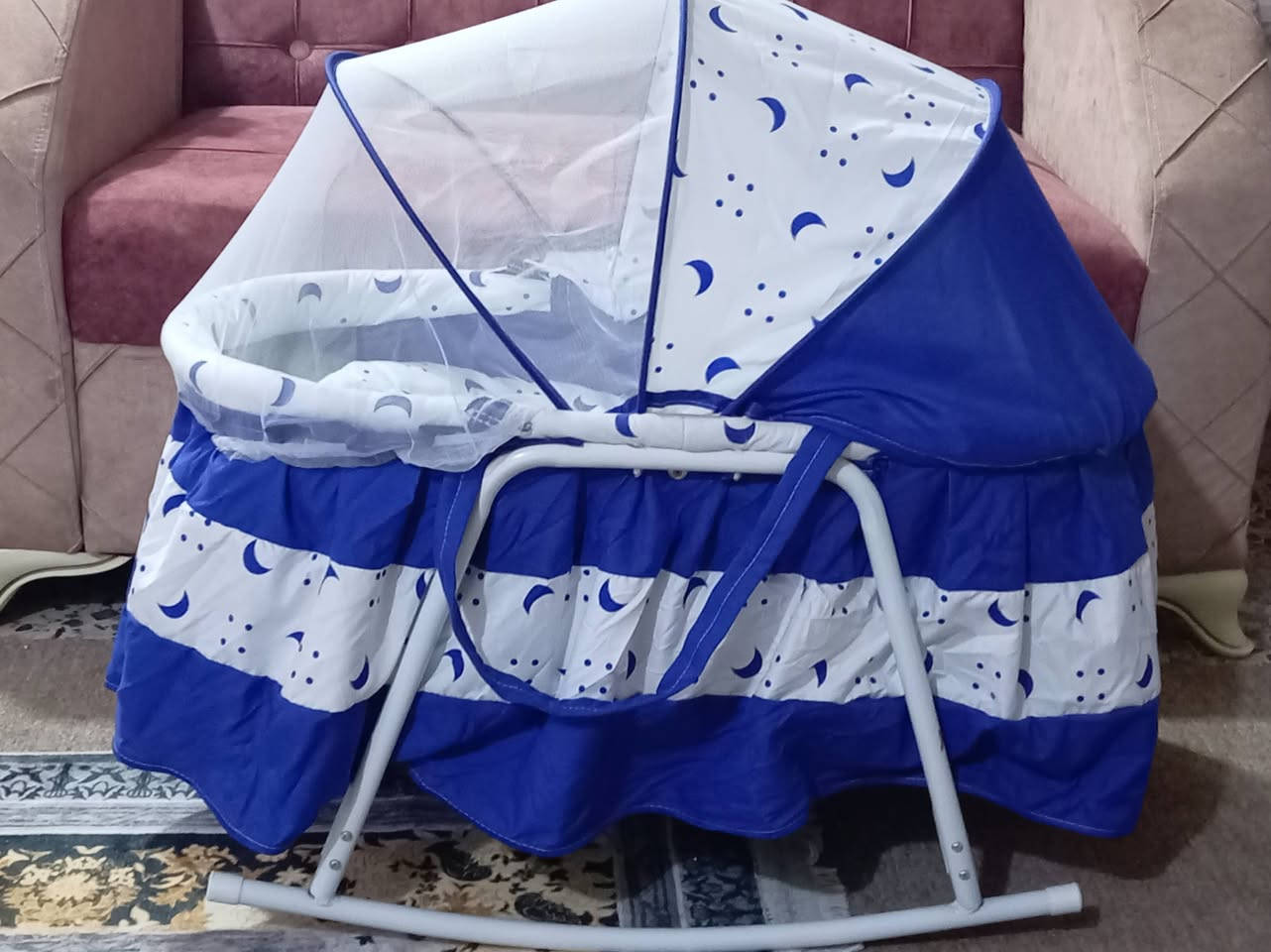 السلام عليكم يتوفر كركوت اطفال جديد مامستخدم نهاىي ابني مانام بي ولا يوم لان مكان ماعندي ولهذا اريد اعرضة للبيع


**إذا كنت صاحب هذا الإعلان وتريد حذفه لأي سبب، رجاءا أرسل رسالة إلى الدعم الفني**