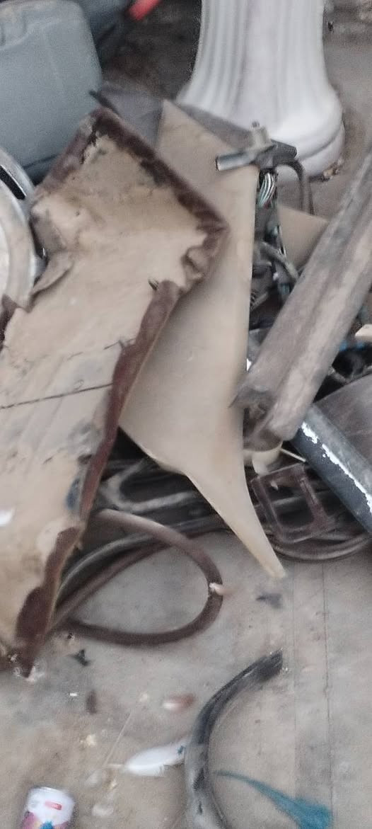 سلام عليكم غراض للبيع فره كامله مارك نفخ ابيعهن شلع كلهن قيم بل يرضي الله واخذ رقم ***********
