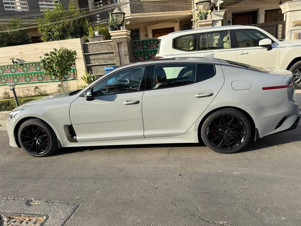 كيا ستنكر مديل 2022 gt lin سياره فول الفول. لون مميز. سموك. داخل احمر فتحه. تشغيل عن بعد. اوتو هولد مودات قياده. اوتو ستوب تدفا تبريد كشنات. تحديد مسار  رادرات. امامي خلفي جانبي. سايد بريك بصمه سياره. فول مواصفات للاخير. وباسمي. وسياره مكفوله كفاله عامه. من. صبغ وتبديل. والايرباك كله سليم. حادثه فقط دعاميه.فقط شرط سونار. باسمي تريد وكاله تريد تحويل مكانه بغداد وسعره. مناسب. شراي يتصل. وعيوني اله 
***********
