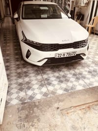 السلام وعليكم للبيعk5 موديل 2023 خليجي رقم اربيل  ماشية 26000 الف مكفو...