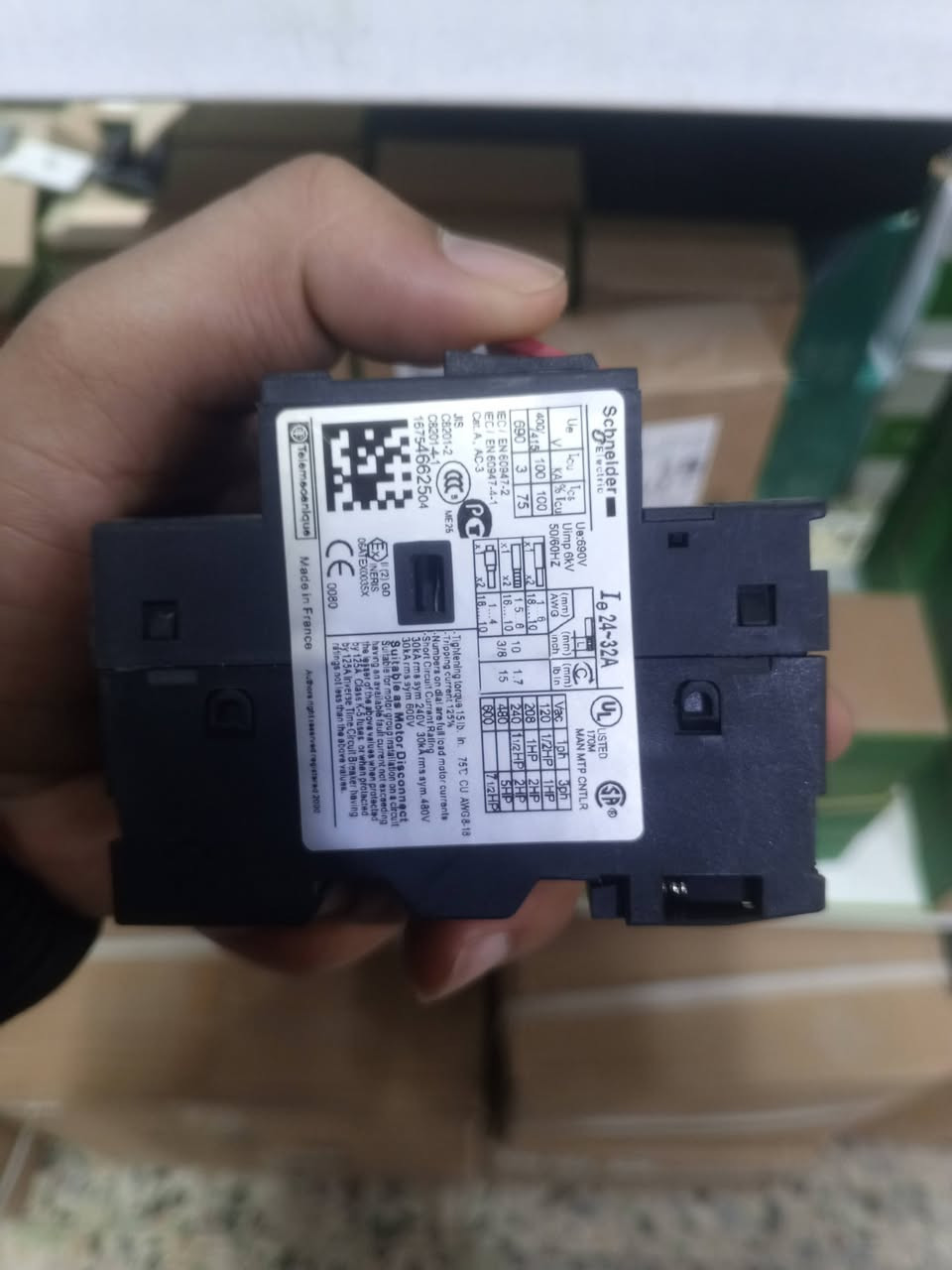 السلام عليكم ورحمة الله وبركاته 
يوجد لدينا ستارتر حراري شنايدر فرنسي جديد 
يوجد لدينا خدمه توصيل كل محافظات العراق
العنوان الشورجه عكد النصارى
👈***********👉
