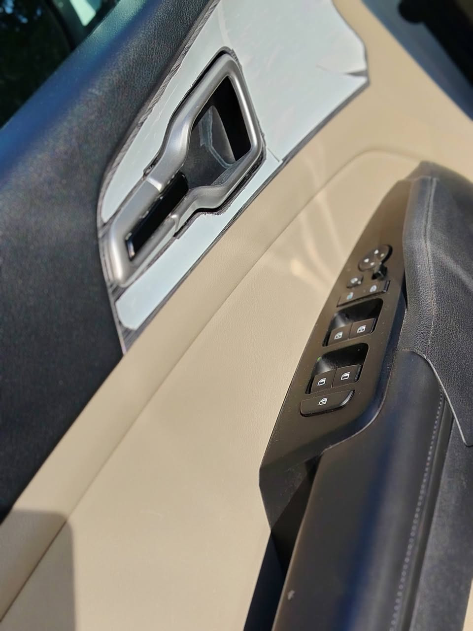 السلام عليكم ورحمة الله وبركاته 
للبيع كيا سبورتج 2022 خليجي 
ماشية ٥٦ الف
رقم بغداد 
بصمة 
بصمة ابواب
مري شفط 
حساس 
كامرة 
رادار جانبي 
تدفئة مقاعد+مقود
مكينة ٢٠٠٠  Dohc المرغوب 
السبير منازل 
كلها ع وضع الشركة ما عدا ٣ مكانات pDR
عارضها ب 205  وبيها مجال 
مكاني السيدية 
الشراي يتصل 
 ***********
