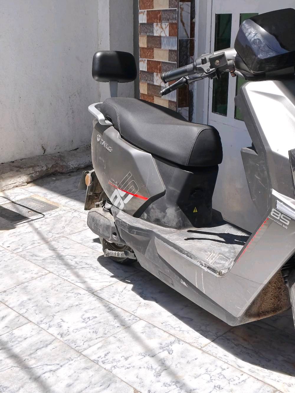 سلام وعليكم دراجه شحن للبيع موديل 26 ست بطاريات الكبار تمشيك 75كيلو فما فوق للاستفسار ***********