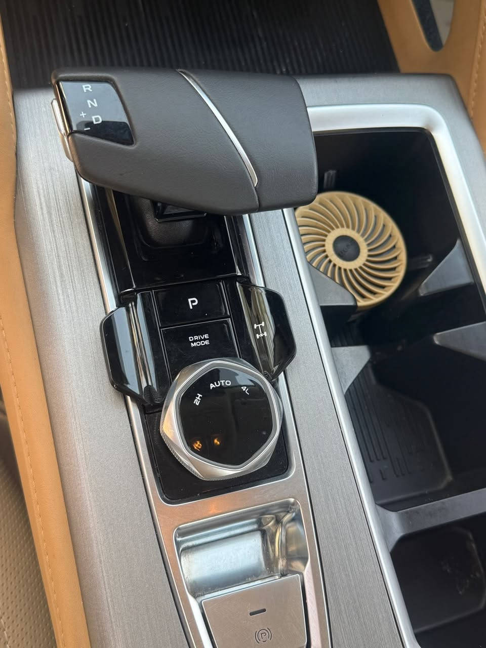 للبيع شانجان هانتر بلاص 2025
السلام عليكم 
رقم بغداد 
سياره فول مواصفات 
مكفوله من صبغ والبارد 
ماشيه 36 الف
سياره جديده 
كير محرك حداديه تبريد
تايرات كله بشرط 
سعر 32مليون بيهه مجال بصيط 
مكان بغداد مجمع ابن فرناس السكني 
***********
