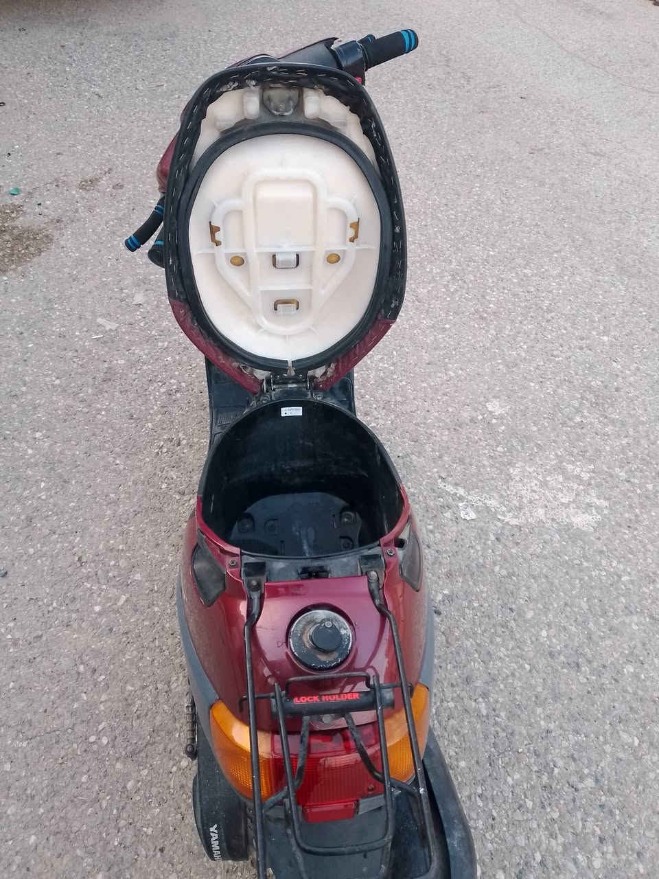 للبيع
ماطور حديث 
مكينه ما مفتوحة شرط
وايرمنية كلو شغال وشرط
رقم الموبايل ***********
