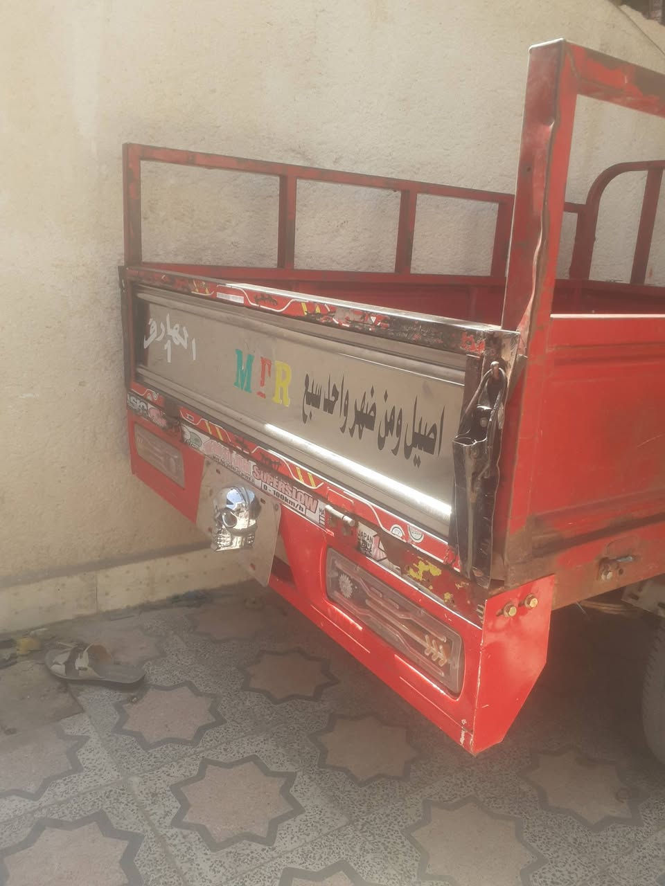 سلام عليكم ستوته للبيع كفاله عامه اوراق اصولي موديل ١٠تجي وتكلب سعره خاص وترهم مراوس بمتيار حربي حسب لقناعه مكاني عماره ابو رمانه ***********
