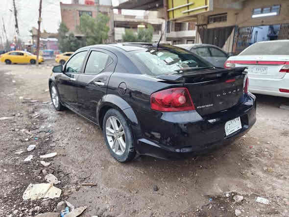 السلام عليكم دوج افنجر موديل 11 فئة Sxt فوول محرك 3600 كير ومكينة خير من الله سيارة بلادية كهربائياتها بلادية شرط جطل واحد مابيها وكلشي بيها شغال التبريد منضومة جديدة مصبوغه للجمالية من الجراد اول صبغة ألها  بدون دواخل وشرط بدون دكة جاكوج مواصفات السيارة فتحة بالقمارة هيترات بالمري تدفئة بالكشنات كرسي السايق كهربائي شاشة اعطال كروز سرعة تحكمات استيرن السعر 78 وبيها مجال للطيبين ***********
