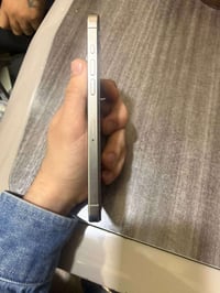 ايفوان ١٥ برو ماكس مبدل شاشة وضهر مفطور سعره ٦٥٠ وبي مجال ٠٧٧٢٧٢٢١٥٤٢