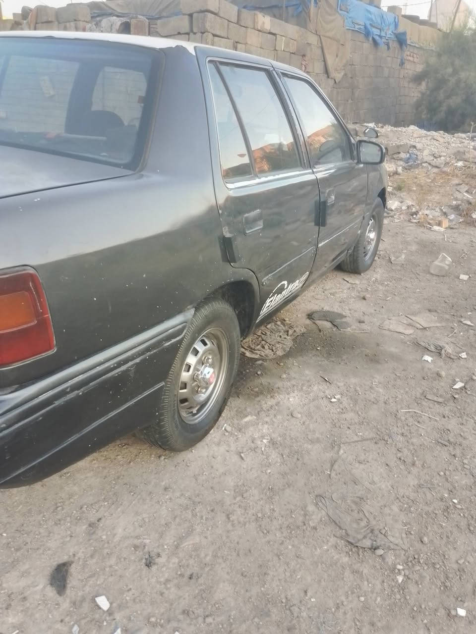 السلام عليكم هوندا اكسيل موديل 93 سياره مال بيت نظيفه احله من صوره ومكينه نظيفه  وكير اوتوماتيك يريدله تصليح رقم ديالي نكليزي مشروع وطني بسمي تخم تايرات ويل جدد كهربايات شغله سياره بصمه حساسات تشغيل عند بعد صدر جديد سنتر لوك سعر 24بيه مجال  مكاني بغداد البياع ***********
