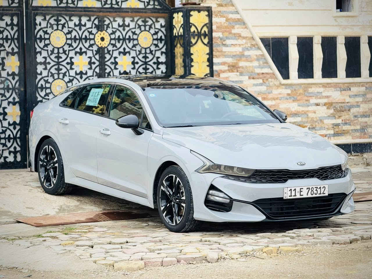 يالله السلام عليكم للبيع
ام ليلى K5 موديل 2021
فئه جي تي لاين اعلى فئه بالمواصفات فول للاخير 
سياره رقم بغداد حره تحويل ثاني يوم
ماشيه 41 
مكينة 1600 تيربو ✈️
الموصفات 
_شاشه تاب كبيره
_كشن كهربائي
_تدفئة كشنات
_تدفئه ستيرن
_شحن لاسلكي
-رادار 360 
-نقطه عمياء
-توقف ذاتي عند الاقتراب امامي وخلفي 
قياده ذاتيه
تحديد مسار 
مثبت سرعه 
اربع انظمه قياده
سماعات صوت بيوس 
حساسات امامي خلفي
كامرا دوارا 
بنوراما 
اتو هولد 
سايد بريك بصمه 
ترحيب عند الاقتراب
دخول ذكي 
صندوق ذكي متحسس 
بصمه تشغيل
بصمة بيبان 
رادار امامي وخلفي وجانبي
تبريد منفصل
شاشه تبريد بيانو
لايت ثلاث عدسات اصلي لد 
داخل لونين اسود و احمر مختوم علامة جي تي
السياره عليها ادامه كامله جاهزه على اخر حبايه  بيها منظومة غاز 
حادث امريكا فقط البنيد وبالعراق مبدل باب سائق وصبغ جاملغ امامي وباب خلفي توحيد لون فقط صبغ بدون دواخل صور الحادث مع السونار مرفقة بالمنشور
السعر 158
اخوان الما يعجبه المنشور يترك كلمه طيبه والرزق على الله
والتوفيق للجميع 
مكاني واسط 
رقم الهاتف 
***********
***********
