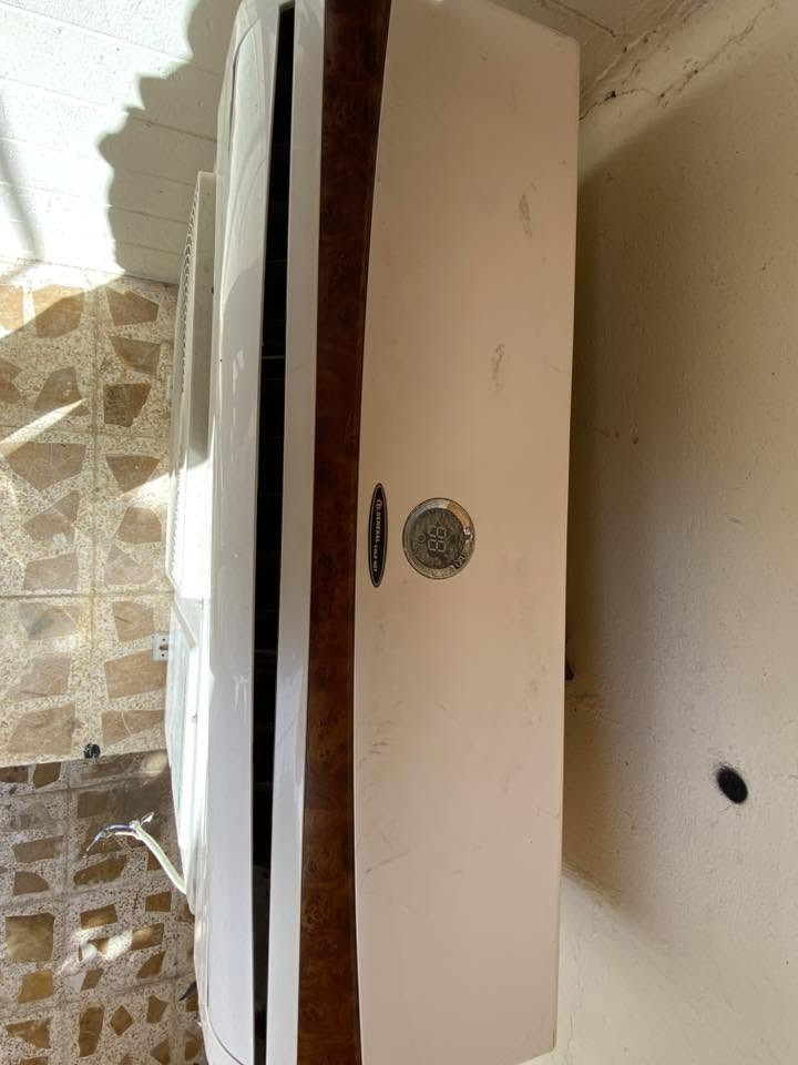 للبيع
السلام عليكم سبّلت (GYNRAL)جنرال باب اول نضيف ما بي شي يعوزو بس غاز إذا شراي خابرني ع الرقم ***********
الوزن 1800يعني طن و نص 
العنوان موصل

