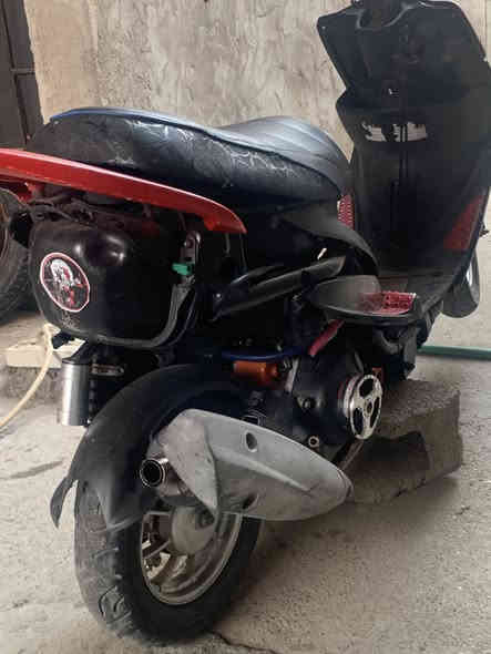 ماكس عدله للبيع دراجه هندر سلف كله شقال ضفيره مال تفصيخ جديده 
كابريتر جديد شيال رياضي اصلي ستان صفح رياضي يده رياضي قبق فلاوين رياضي
وياله اصليه مو تجاري تايرات جلياتين دراجه بيها دخانه خفيفه بس تحمه تروح صارت البارحه ويرادلها خرس مال كلج امامي فقط 
والباقي كله شقال دراجه مكينه ملحه كلش مكاني بغداد حي النصر رقمي *********** دراجه معروضه 400 وبيها مجال
