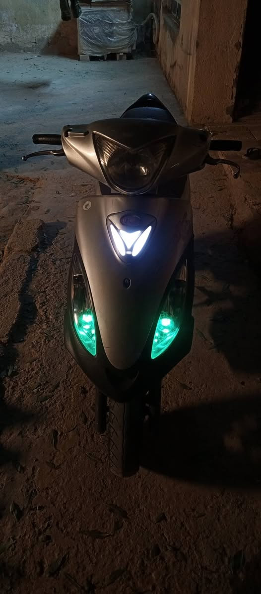 سلام عليكم 
للبيع كامكوv2 مكينة ناعمة
كهربائياتها وگيجاتها كلها شغالة، السعر 550وبيها مجال
مكاني الغراف ***********
