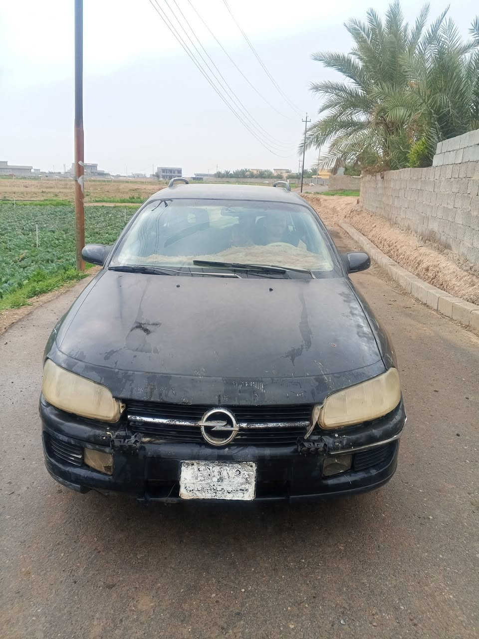 السلام عليكم وبل وميكا ستيشن بزون موديل 95 
شرط التحويل مدفوع كمرك للبيع للبيع والمراوس
كير ومحرك شرط محرك 2000 مفتوح مال
 وميكا صدر جديد كهربائيات كلها شغاله اي 
خياس ماكو مكانها سامراء للاستفسار ***********
