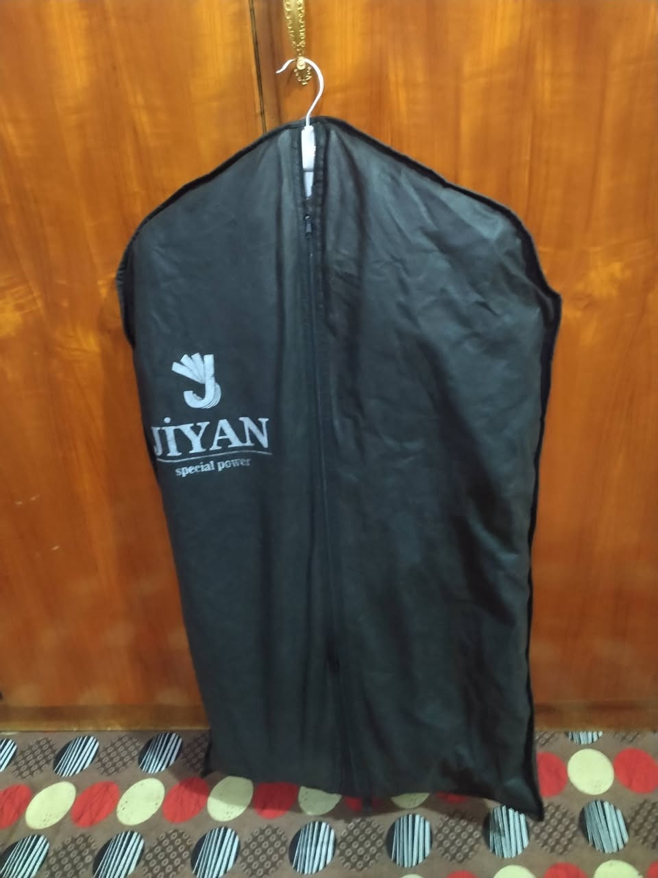 قاط مال عريس جديد لبيع
السعر 40الف بي مجال  
عنوان كرامه موصل
رقم الهاتف
***********
