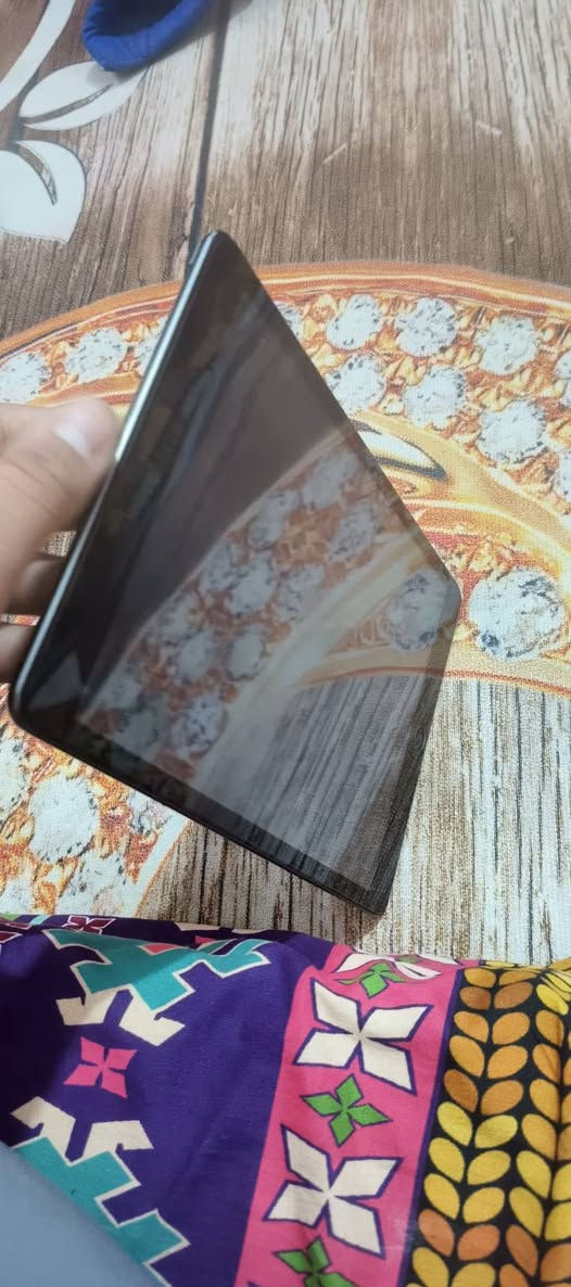 سلام عليكم ايباد 9 للبيع ذاكره 64 جهاز نضيف مبدل بي بس ايسي مال شحن غراضه كامله كارتونه و شاحنه اصليه مكاني بغداد مدينه الصدر السعر 190 الف وبي مجال قليل الرقم ***********
