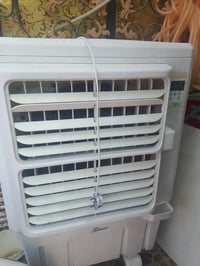 مبردات عدد 2 وعاكسه للبيع نظيفات وشغالات الاتصال بالرقم 07727342704