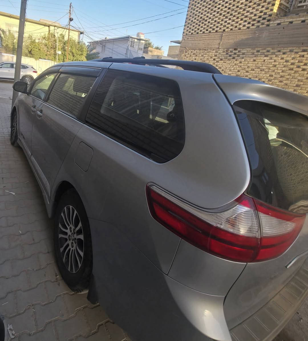 السلام عليكم ورحمة الله وبركاته..رمضان كريم عليكم أحبتي  سيارة تويوتا سينا موديل ٢٠١٩ xle أعلى فئة فول حجم المحرك ٣٦٠٠ اللون سلفر وارد أمريكي حادث فقط باب السايق والباب السلايت وموضح ذالك بالسونار ماشية ٨٦ كم السعر ٢٦٥$ رقم دولي جديد الاستفسار على الماسنجر مع التقدير.
((اللهم صل على محمد وآل محمد ))


**إذا كنت صاحب هذا الإعلان وتريد حذفه لأي سبب، رجاءا أرسل رسالة إلى الدعم الفني**