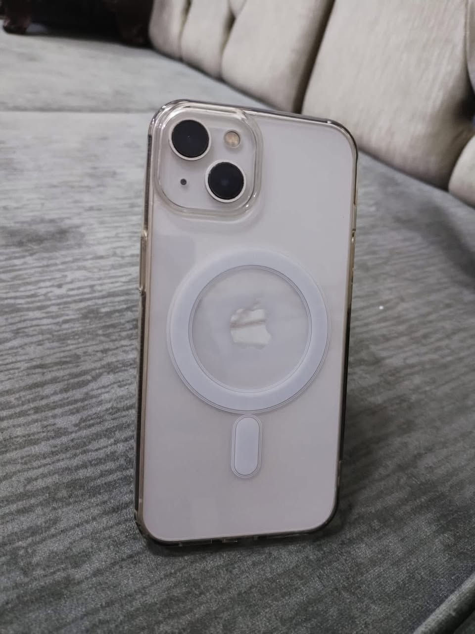 السلام عليكم اخوان عندي آيفون 13 عادي بطارية 75.  نضيف كلش اريد مراوس آيفون 14بروماكس انطي فرق 100بس الرقم *********** واتساب بي
