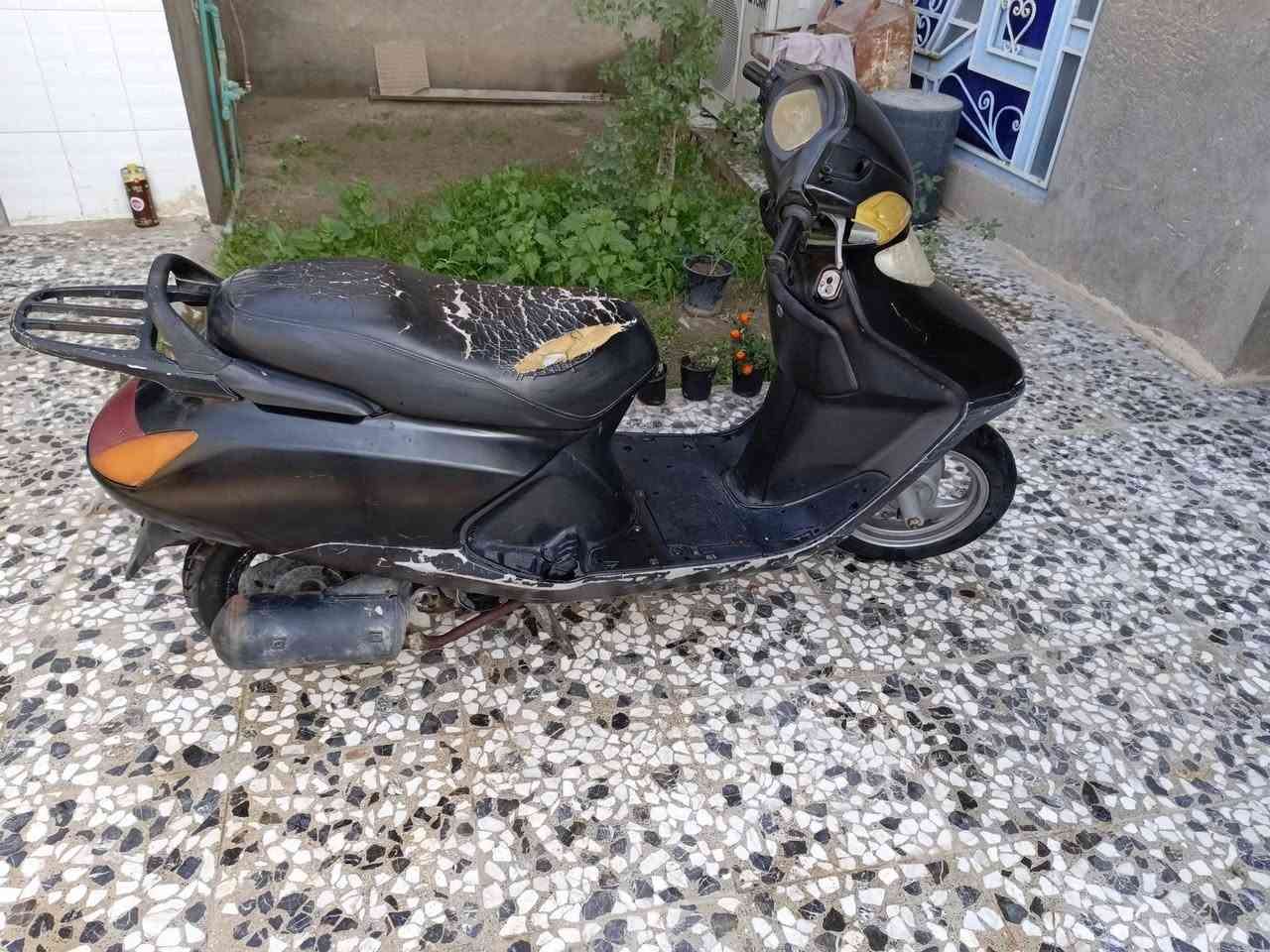 سبيسي ماليزي للبيع ب 275وبيها مجال ***********
 كلج امامي جديد 
كلج خلفي جديد 
قايش جديد 
زنجبيل جديد 
باتري جديد 
ضفيرة جديدة
تجفيت ممتاز
كابريتر جديد
