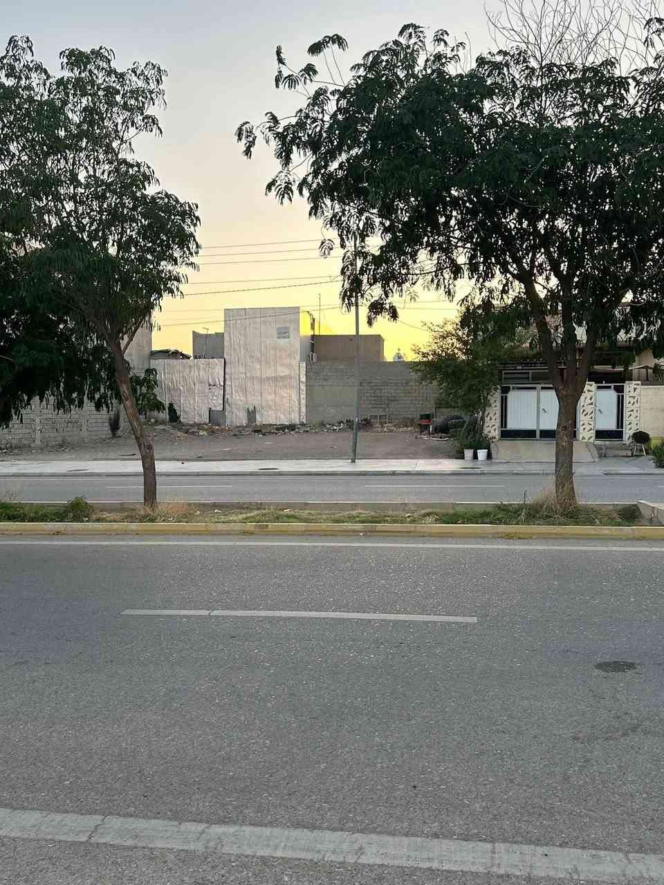 ‎موڵکی تیجاری لەسەر دووسایدی گه ركي نه ورؤز بۆ فرۆشتن   

‎
‎سلام علیکم

‎#عه رزي تجاري_لە_گه ركي نه ورؤز بۆ فرۆشتن ⛪💒
‎ناونیشان 📍کەلار _ قه زاي ڕزگاری (سموود) 
                           عه رزي تجاري له سه ر جادي دووسايد 
‎◼️ تاپۆی یەک ناوەو ڕووی لە خۆری ئێوارەیە 🔴
‎◼️ ڕووبەری 10 بە 20 = 200 مەترە 📏📐
‎◼️ نرخی زۆۆر گونجاوە و له سه ر قیرەکەیە 🛣️
  

‎بۆ زانینی نرخ 💵 تەنها خاڵێک لە کۆمێنت دانێ ڕاستەوخۆ بە نامە نرخەکەیت پێ دەگات یان پەیوەندی بکەن بەم ژمارانەوە 📲📞📳

***********

‎یان سەردانی
‎#نوسينگةى #خؤرنةوةزان بکەن
‎ناونیشانی نوسینگە 📍 ڕزگاری جوت سايدى ئاسودة -بةرامبةر مزگةوتى ئاسودة🕌

‎ئێوەی بەڕێزیش هەر موڵکێکتان هەبوو بۆ فرۆشتن یان ویستان بیکڕن دەتوانن ڕەسم و زانیارییەکانتان بنێرن بۆ ژمارە ڤایبەری 📞✅ ***********
