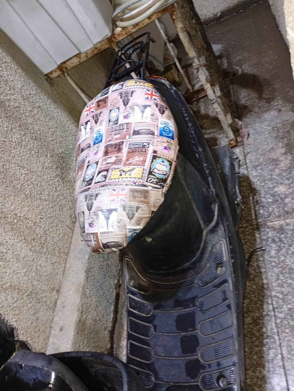 سلام عليكم عندي دراجه بطة للبيع شغل كل كهربياتها دراجة كاملة بسعر 250 مكان بغداد الكرخ رقم الهاتف ***********
