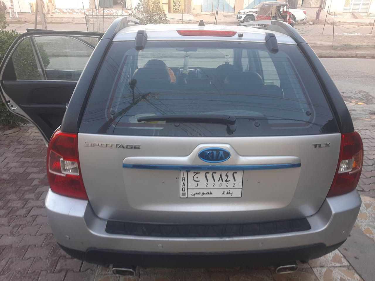 السلام عليكم كيا اسبورتج ٢٠١٠ رقم بغداد اباسمي مكانها ميسان سيارة مكفولة من كلشي ماشية ١٥٠ الف السعر ١٣٥ ه ***********
