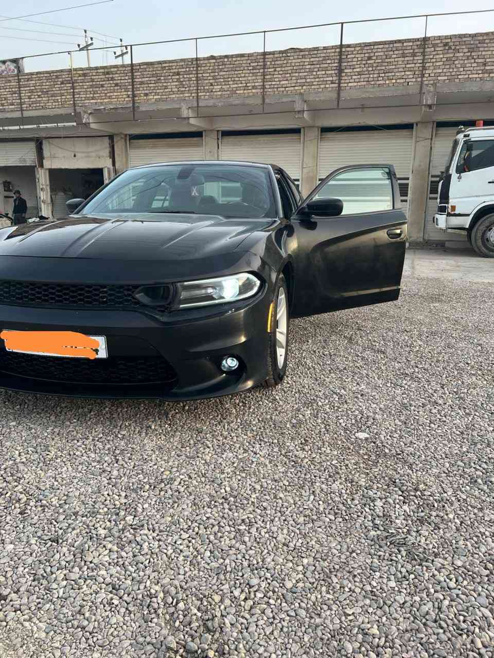 السلام عليكم
جارجر ١٥ اصل بأسمي لون اسود

رقم ذي قار جديد

السيارة مصبوغه عام

حادثهه جاملغ وبنيد

وبيهه تصليح بالمدكر الوره كلهن الجهه اليسره

كير ومحرك سليمات

ارباك الدشبول والستيرن مامصلحات

السياره مامشتغله ع الخط استخدام شخصي 

شاشه زغيره تحكم ستيرن

السياره جاهزه خير من الله

السعر ١٤٠ وبيهه مجال مستعجل ع بيعهه

 مكاني ناصريه سوك الشيوخ

السيارة بأسمي تحويل ثاني يوم
***********
