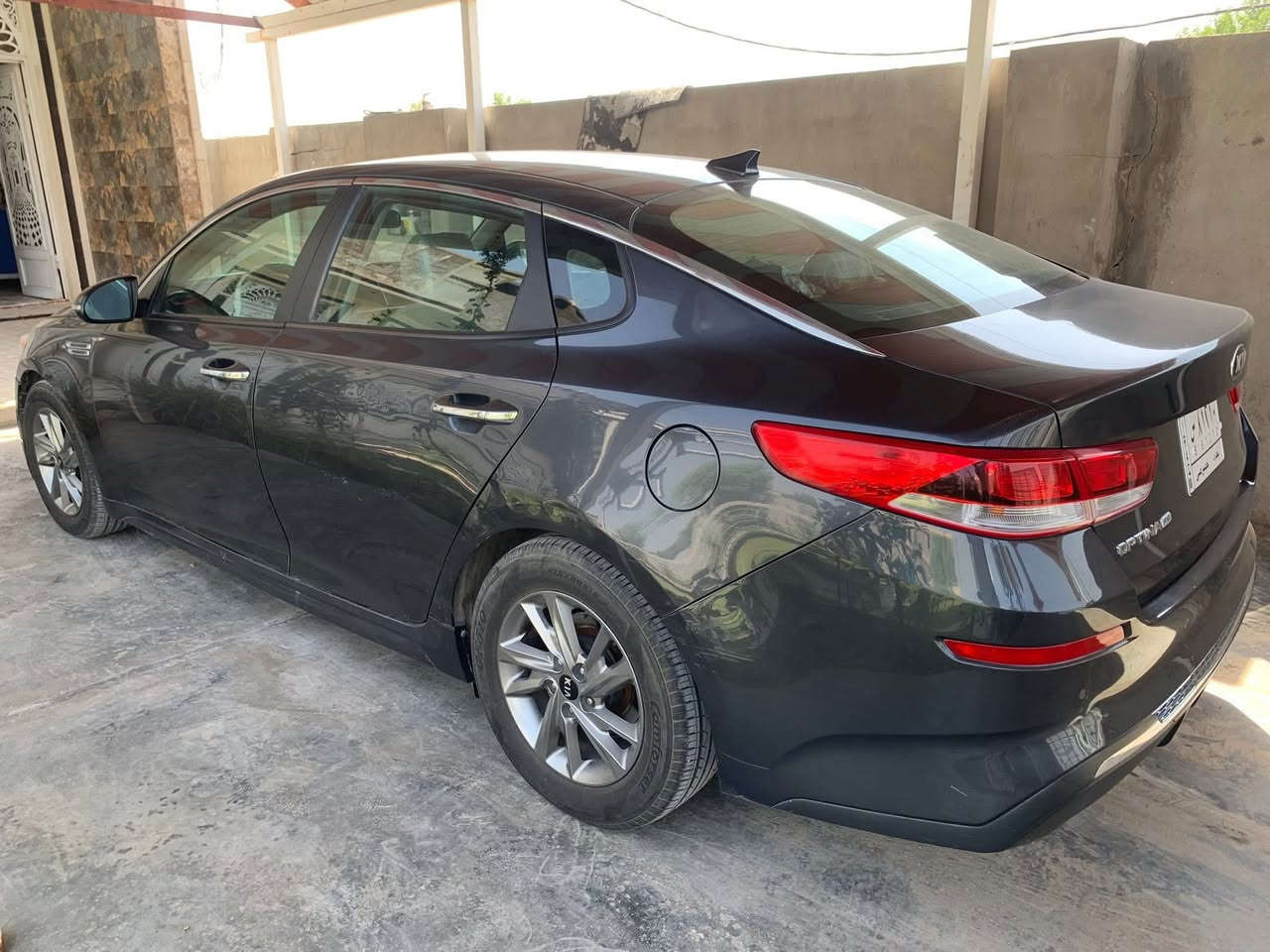 سلام عليكم للبيع كيه اوبتمه وارد امريكي موديل 2019  سياره نضيفه ستخدام شخصي مواصفات شاشه رادار امامي رادرات جانبيه كامره خلفيه تحديد مسار حساسات خلفيه  اشاير مري لد امامي تخم تاير جديد تبريد ثلج 🧊 لون سياره رصاصي غير محدد ضرره موضح في صورهه استفسار  على هاذه رقم واتساب  هاتف  *********** سعره132 بيه  مجال
