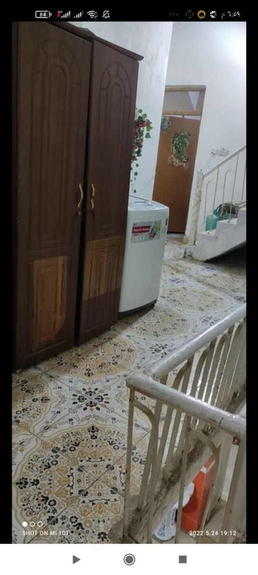 ♢مشتمل100م طابقين بحي الحوراء♢
♢ رقم الإعلان {58}♢
------------------------------
♢المنطقة:: شارع المدارس 
♢نوع العقار:: مشتمل
♢المساحة:: 100م
♢الوجه:: 5م
♢النزال:: 20م
♢عرض الشارع:: 10م
♢سنة البناء:: 2013
♢تفاصيل البناء:: طابقين
♢طابق أول يتكون من:: استقبال وهول ومطبخ وغرفة نوم عدد(1) وصحيات وطرمة
♢طابق ثاني يتكون من:: غرفة نوم عدد(2) وصحيات
♢أقرب نقطة دالة:: قرب المختار
------------------------------
👈🏻 اكتب <تم>  ليصلك السعر
ولمزيد من التفاصيل يرجى مراسلة بريد الصفحة خاص

👈أو زياره مقرنا الكائن في: [حي الحوراء] 
      [شارع سيد يعقوب أو شارع المواكب]          

#دارسكن #مشتمل #قطعة_أرض
 #حي_الحوراء_الأولى


**إذا كنت صاحب هذا الإعلان وتريد حذفه لأي سبب، رجاءا أرسل رسالة إلى الدعم الفني**