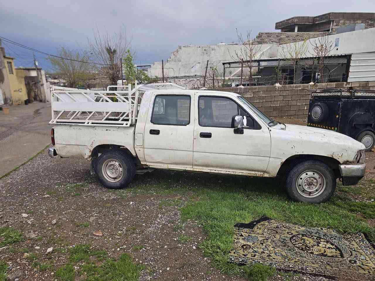 بيكاب 90بؤفرؤشتن 4كيره كيروو مه كينه و ئه كسل به شه رت 4تايه ى باشى له زيره كابريته ى نويه سه ياره كه جايزه قفلى 19كه لايه شوين كؤيه زم *********** جه مجه كه ى له كه ل نيه
