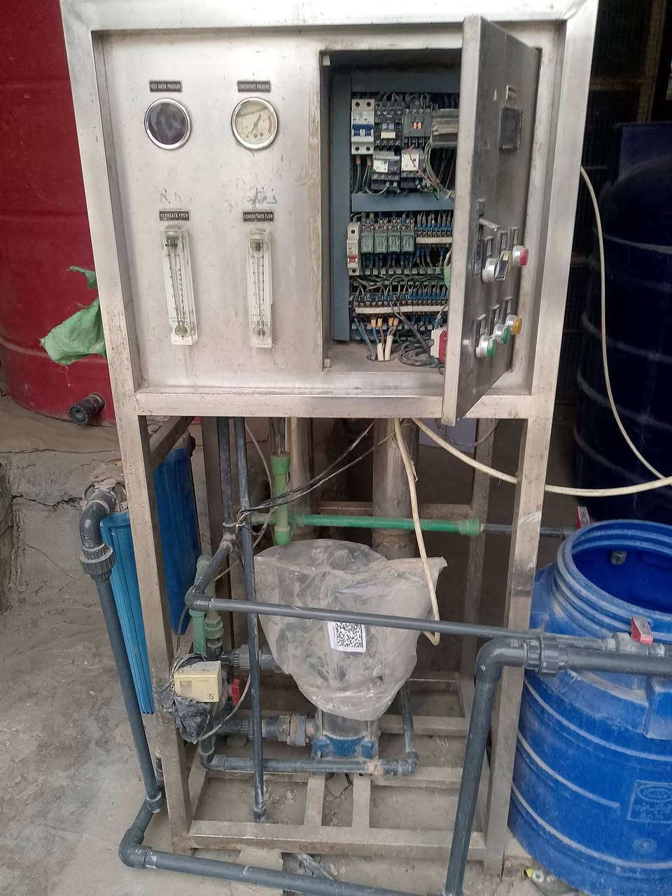 سلام عليكم
محطه ماء أرو ام النص للبيع جاهزه وشغاله 
مع تانكي العدد ٢
الشراي يجي خاص وبي خير ويدلل 
او الأتصال على ***********
