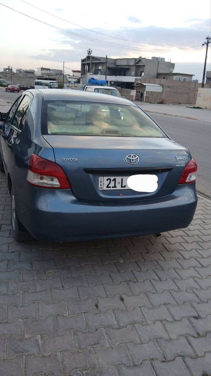 تويتا يارس موديل ٢٠١٣ بي ليدراو بي كوراو بي سارد ته نها يه ك جاملغي لاي سه كن بيشه وه بوياغه بي ناوه وه خه ليجي ناو زه رد كير توماتيك تاخم بيش و تايه و ته حويل وغرامه و كير و مه كينه  به شه رتي نه كراوه و بي عه يب  ده فته ر به نزيني هه يه ره قه م سليماني نرخي ٩٠  كه ميك مه جال
شوين كركوك
***********
